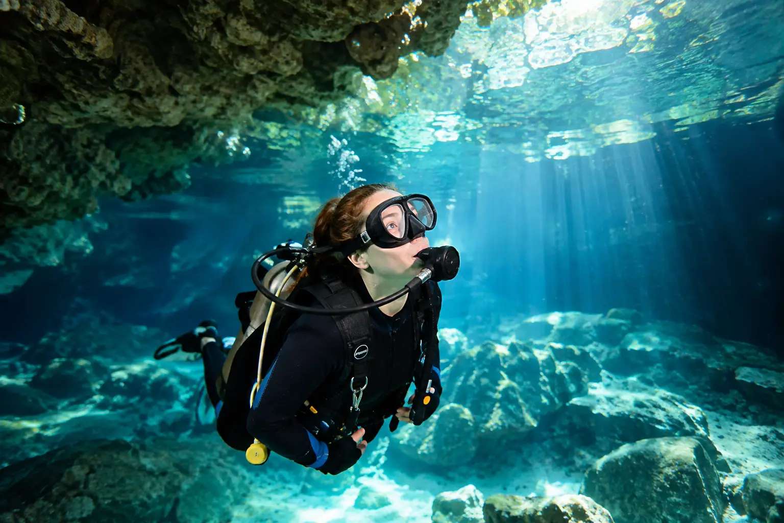 Buceo en cenotes para principiantes: ¿es seguro?