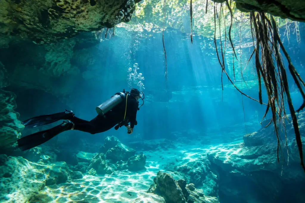 ¿Es seguro bucear en cenotes? Lo que debes saber